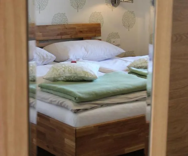 Fogadó Gruener Baum Kirchberg am Wechsel